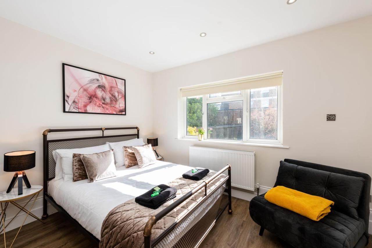 3 Bedroom Garden Apartment Opposite the Beach Hove Buitenkant foto
