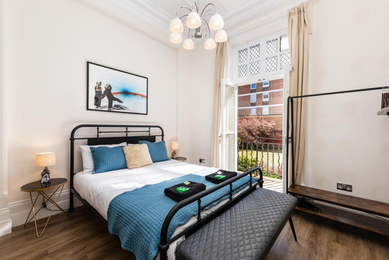 3 Bedroom Garden Apartment Opposite the Beach Hove Buitenkant foto