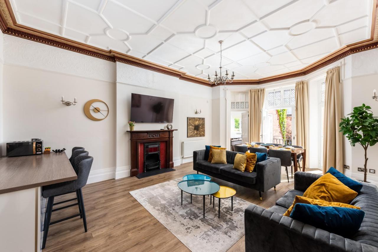 3 Bedroom Garden Apartment Opposite the Beach Hove Buitenkant foto