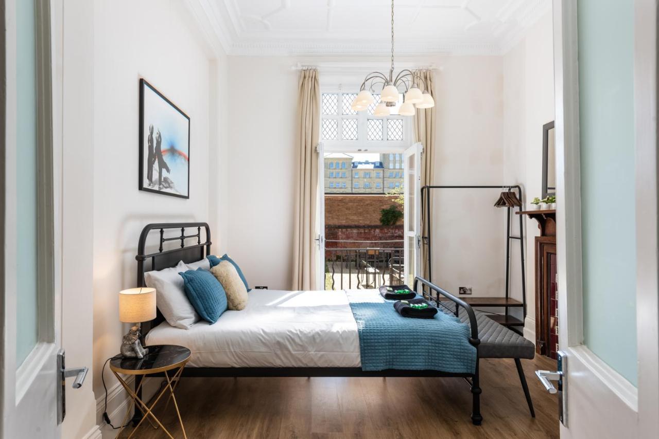 3 Bedroom Garden Apartment Opposite the Beach Hove Buitenkant foto