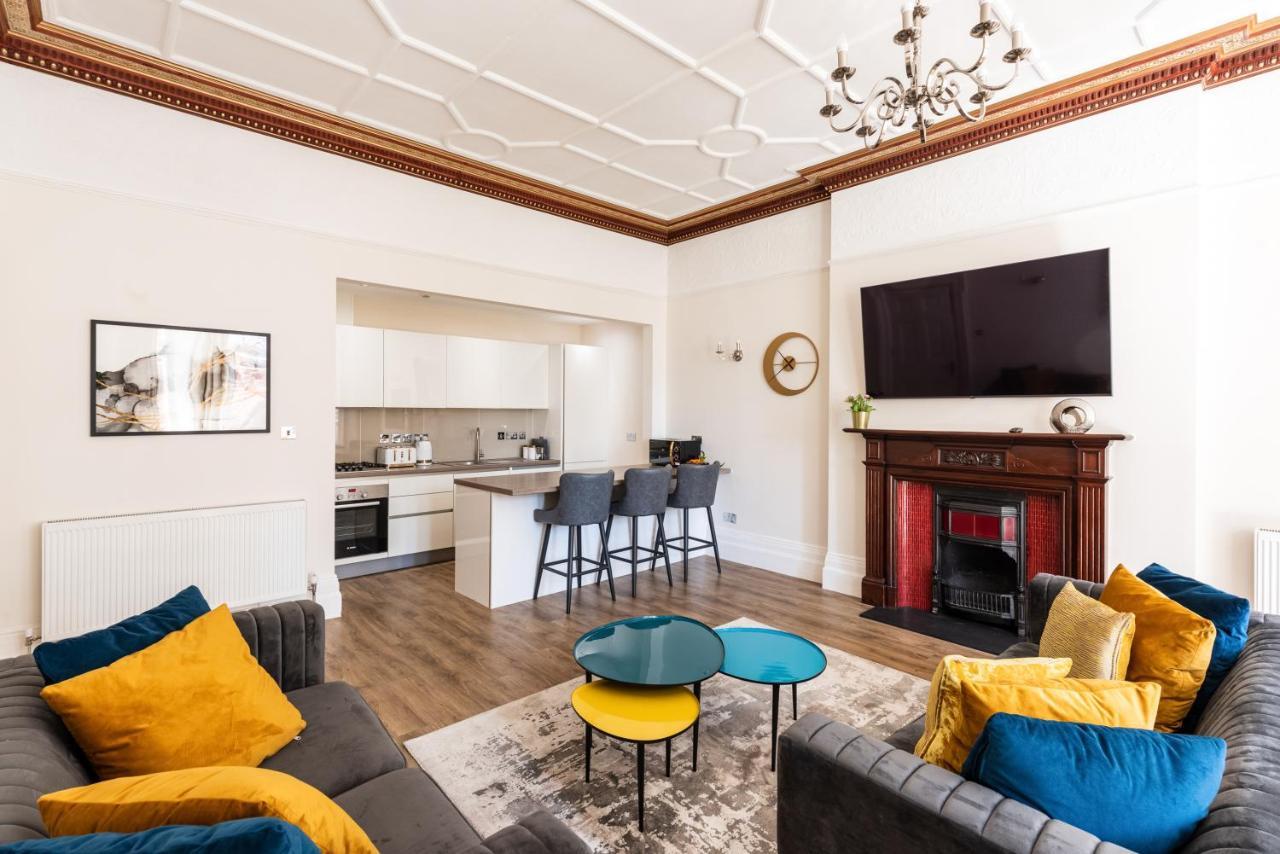 3 Bedroom Garden Apartment Opposite the Beach Hove Buitenkant foto