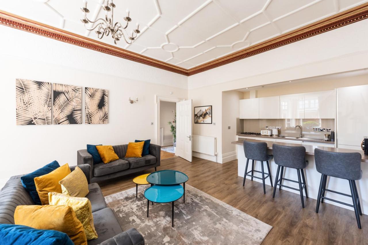 3 Bedroom Garden Apartment Opposite the Beach Hove Buitenkant foto