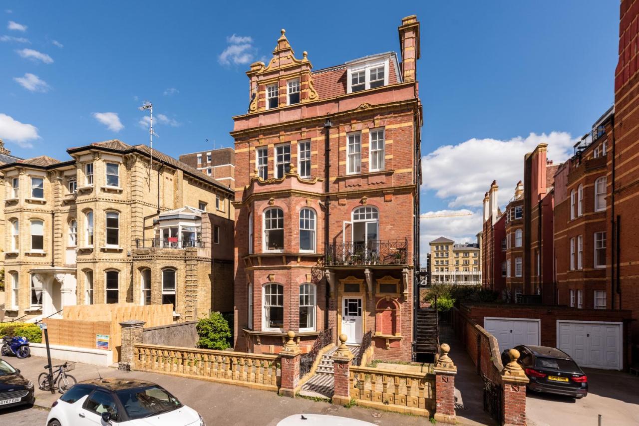 3 Bedroom Garden Apartment Opposite the Beach Hove Buitenkant foto